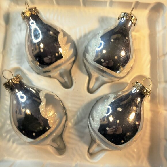 Bradford Christmas Ornament Silver  Glass  North Pole Traditions Franks Nursery - Picture 5 of 10